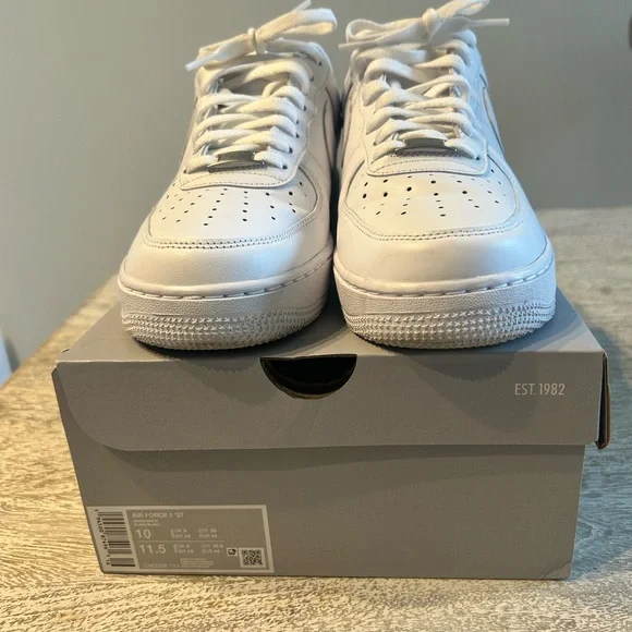 Air Force One White size 10 good condition only worn twice - Picture 3 of 5